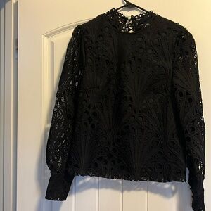 Black, crochet, thick lace top 🆑